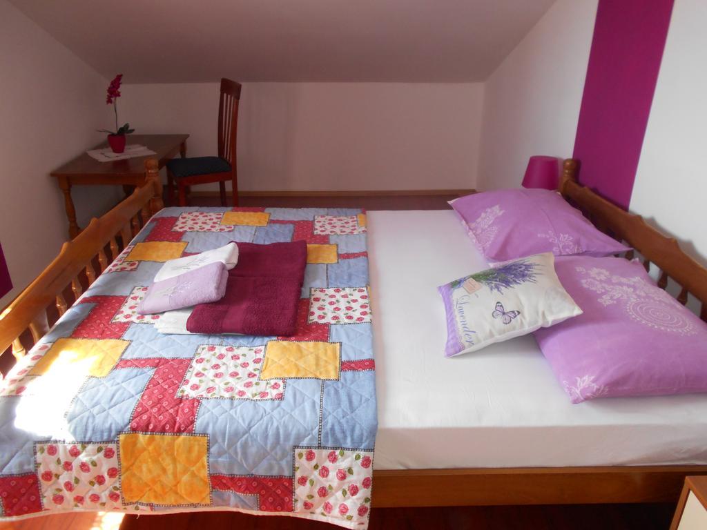 Apartment Olive House Rab Barbat na Rabu ภายนอก รูปภาพ
