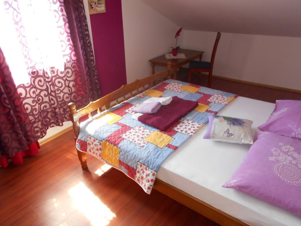Apartment Olive House Rab Barbat na Rabu ภายนอก รูปภาพ